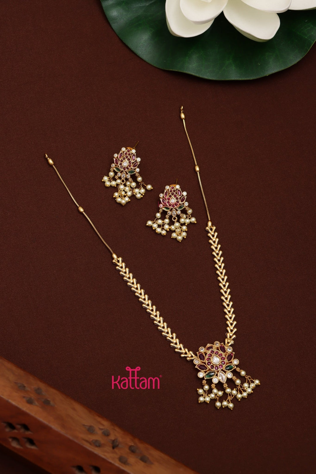 Kemp Lotus Pearl Chain Set - N3572