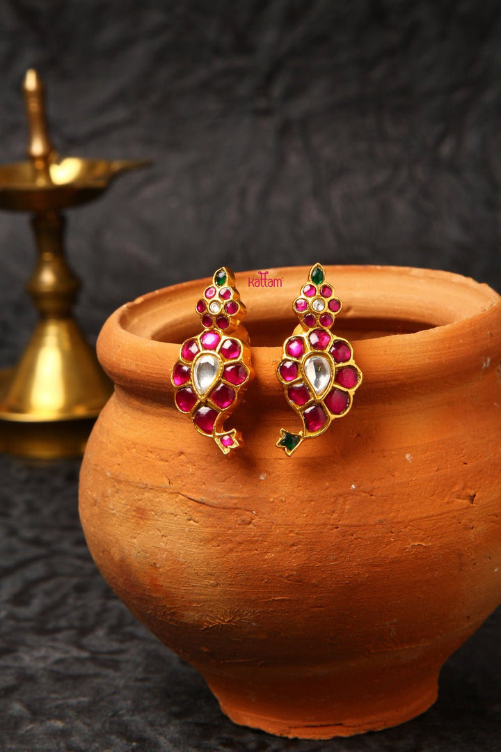 Exclusive Kundan Earrings Collection Online