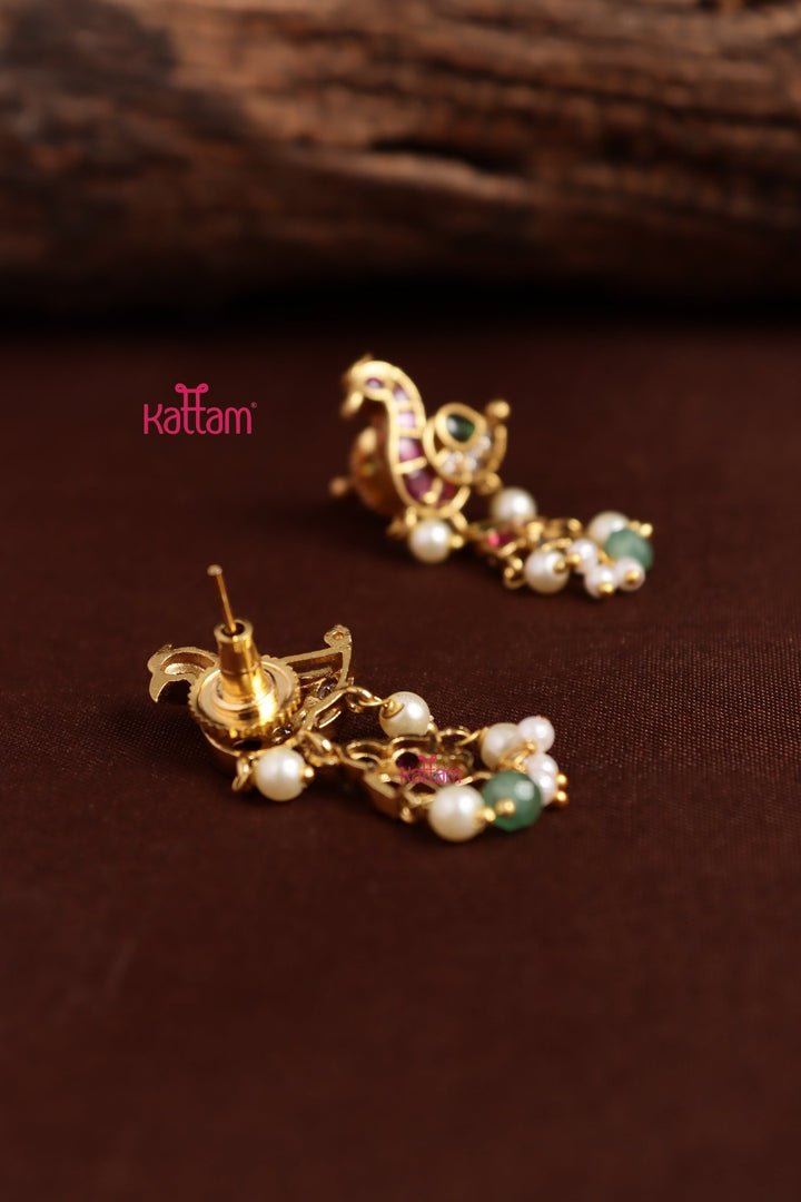 Kemp Peacock Pearl Earring - E1350
