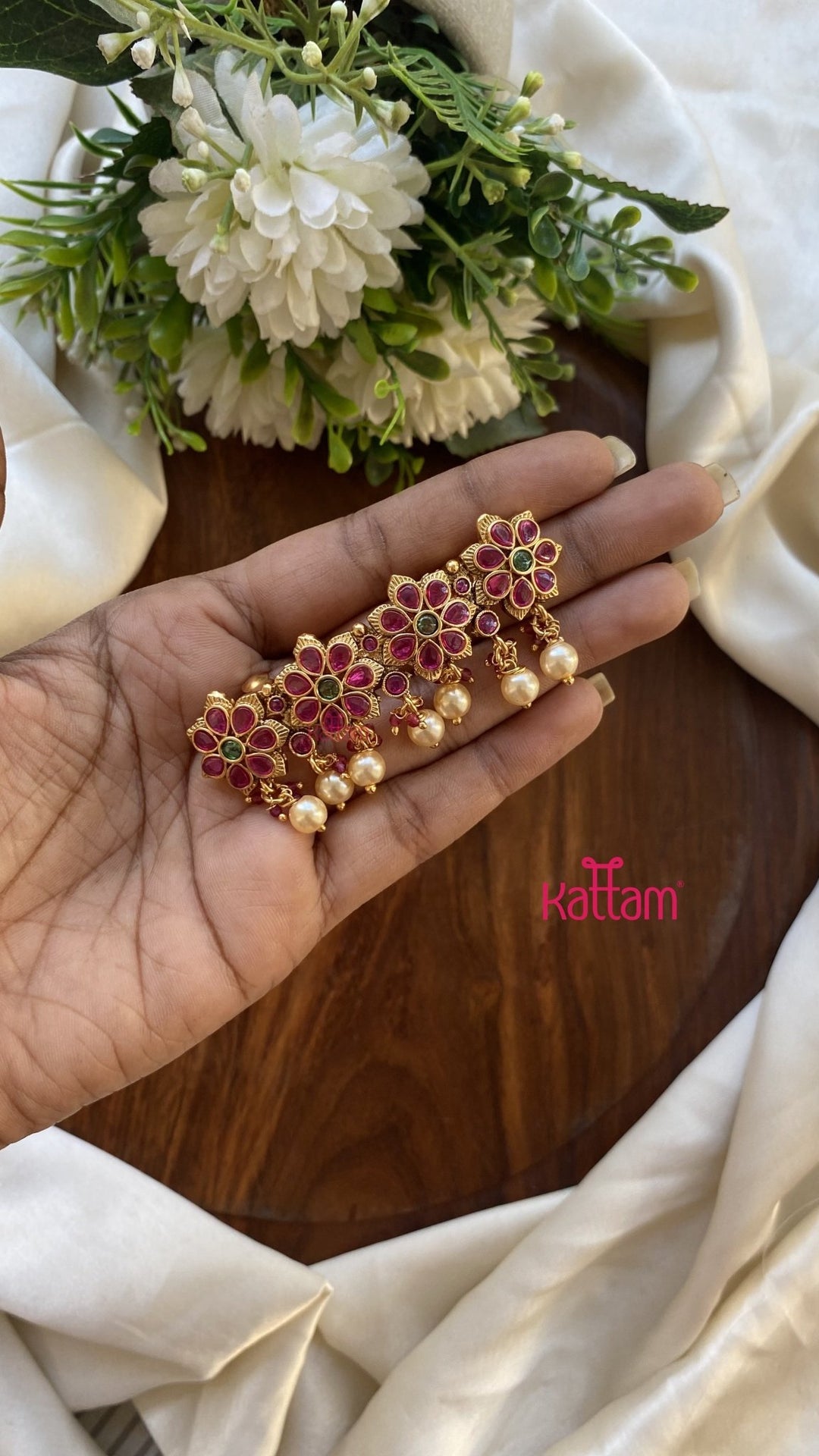 Kemp Small Flower Bead Drop Clip - HC125