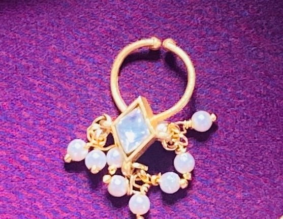 Kundan Diamond Shape Septum Nosepin - SP18-NP298