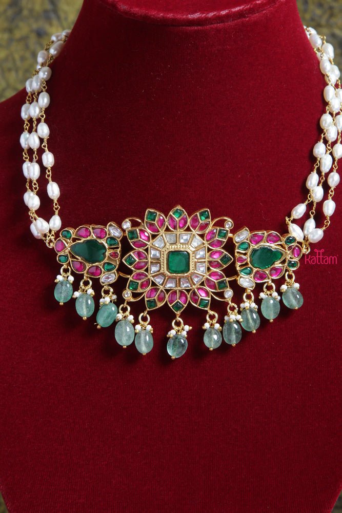 Kundan Jadau Big Flower Choker - N1715