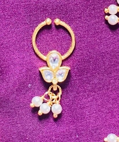 Kundan Leafy Pearl Septum Nosepin - SP17-NP295