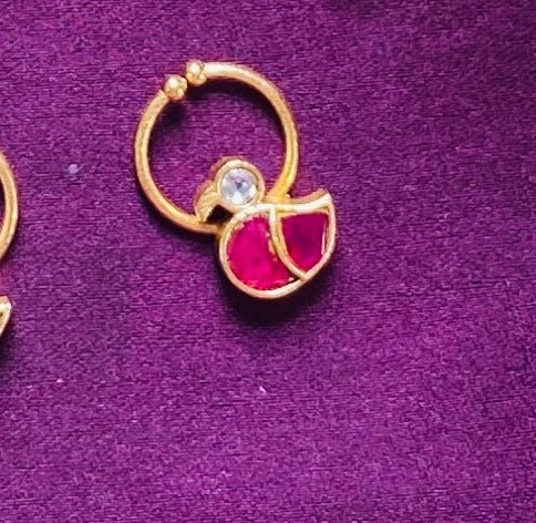 Kundan Parrot Septum Nosepin - SP9-NP243