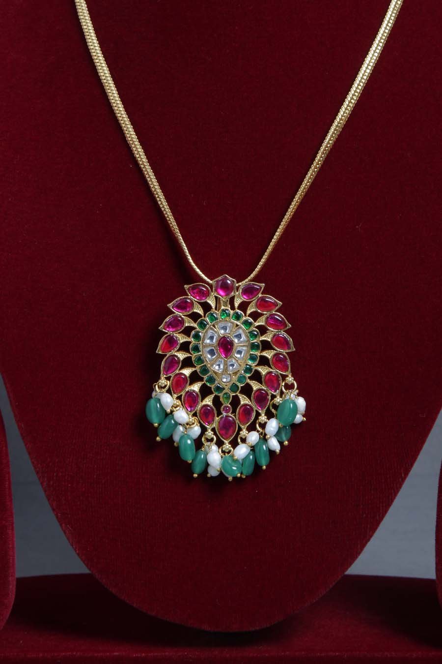 Kundan Tilak Emerald Gold Chain (No Earring) - N1371