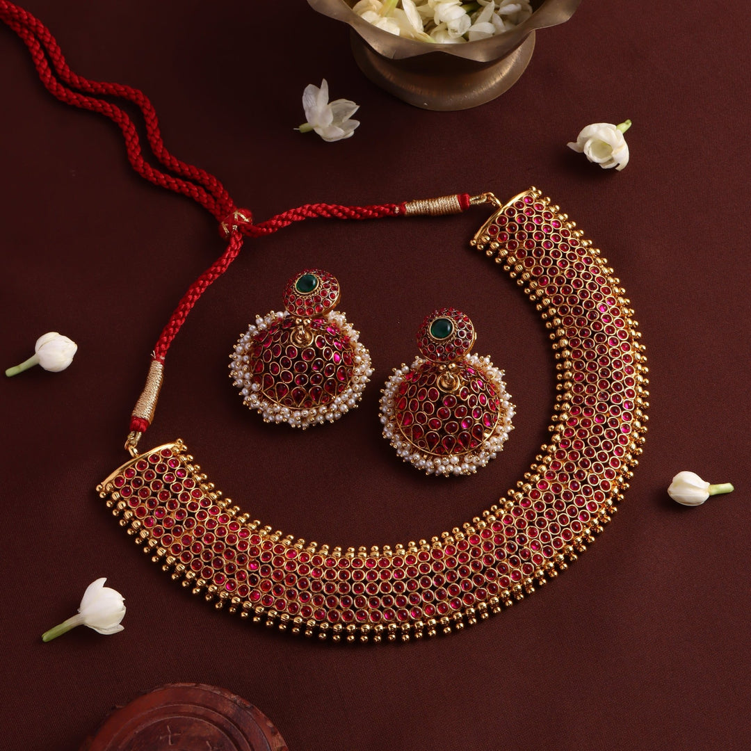 Kundavai - Handmade Kemp Rubygreen Choker with Jhumka - N4064