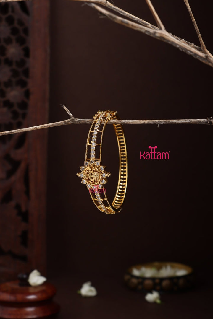 Lakshmi Stone Kada - B629