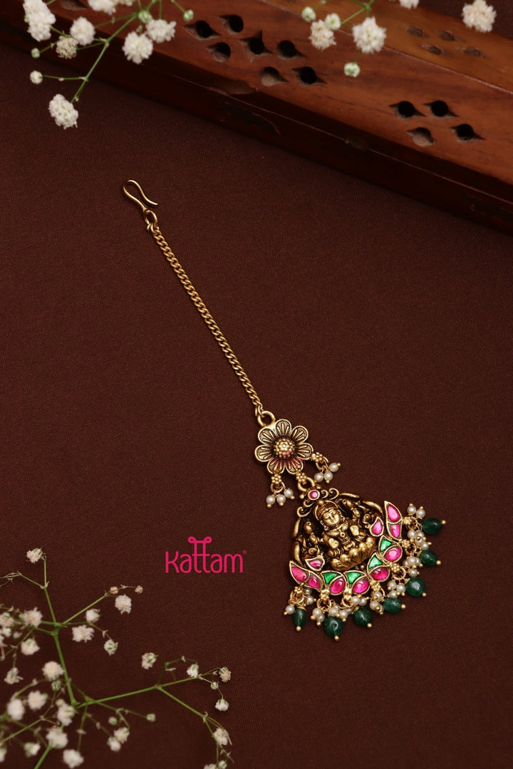 Lakshmitha Flower Maangtikka - Design 3 - MT151