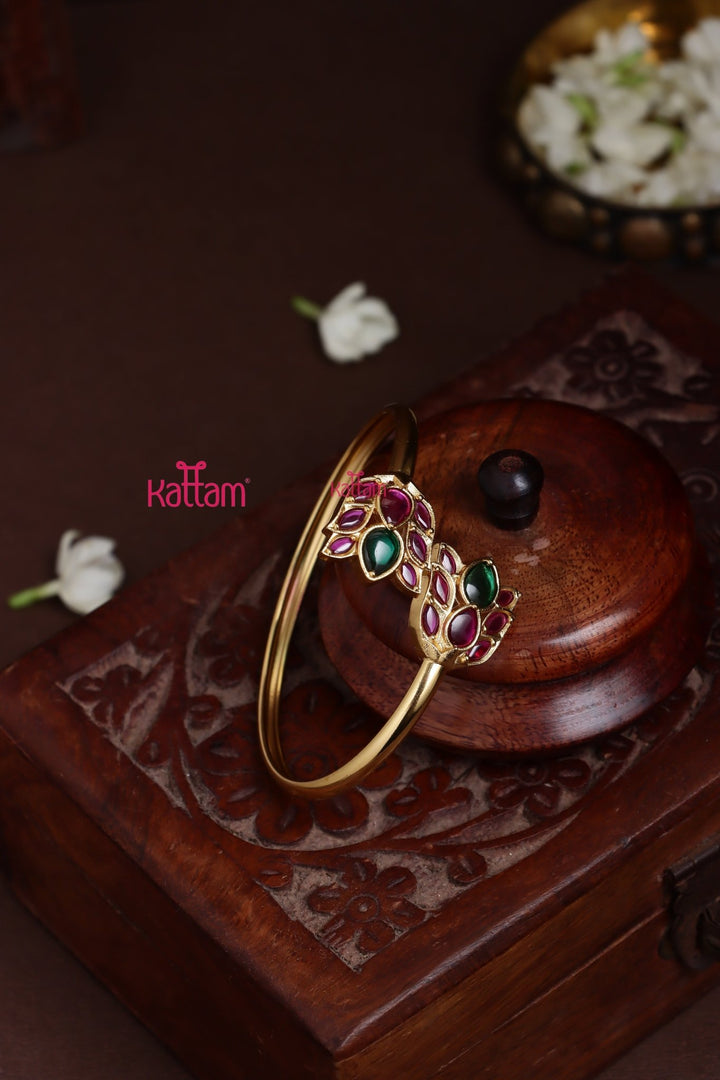 Leafy Stone Kada - B630