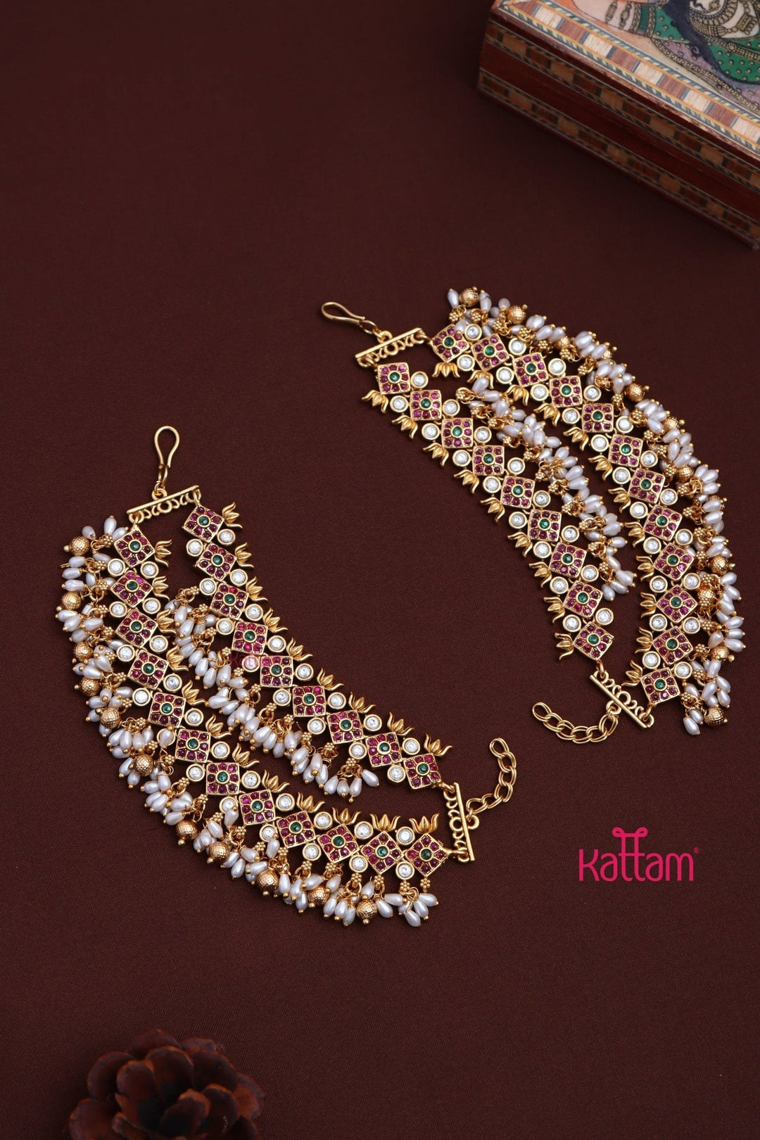 Lotus Guttapusalu Earchain - EC042