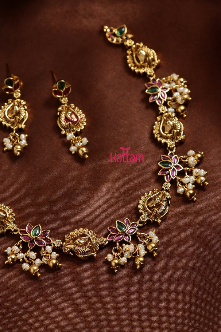 Lotus Mayil Guttapusalu Choker - N3202