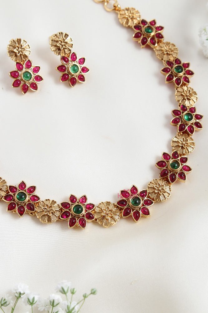 Mathi - Floral Choker - N2491