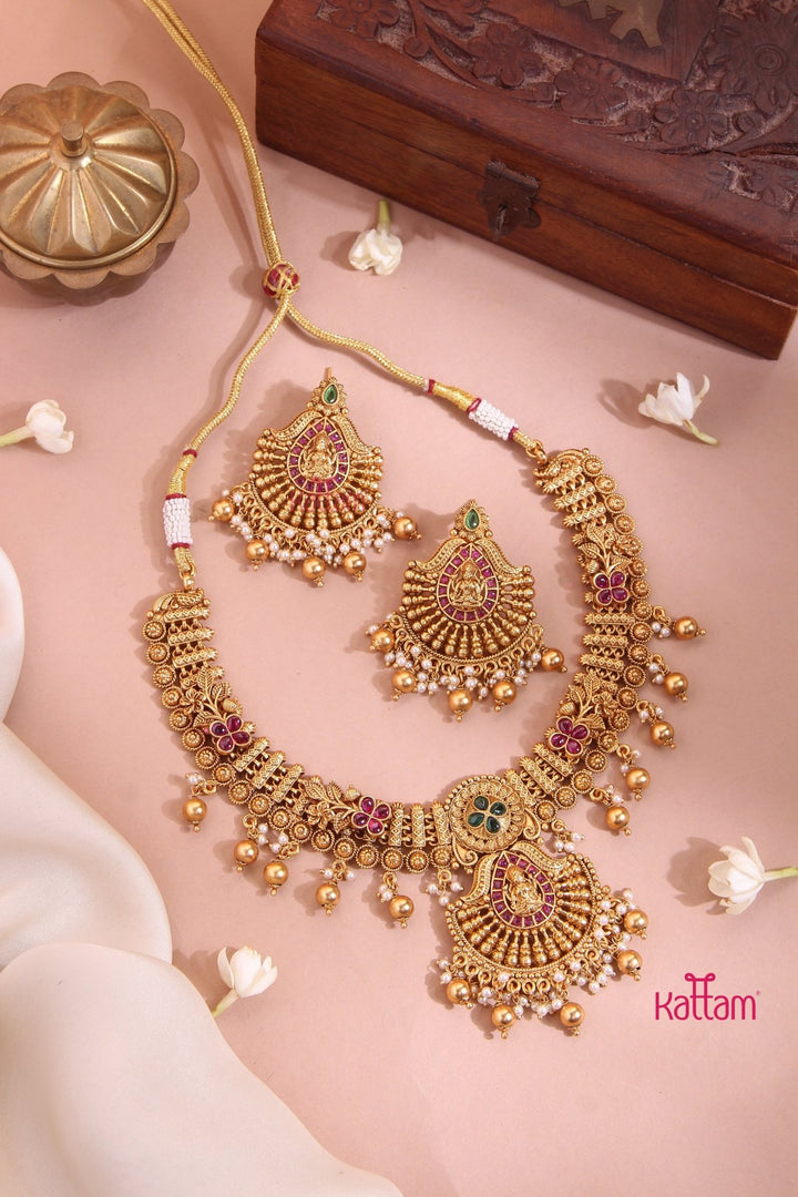 Matt Goddess Pearl Choker Set - N3374