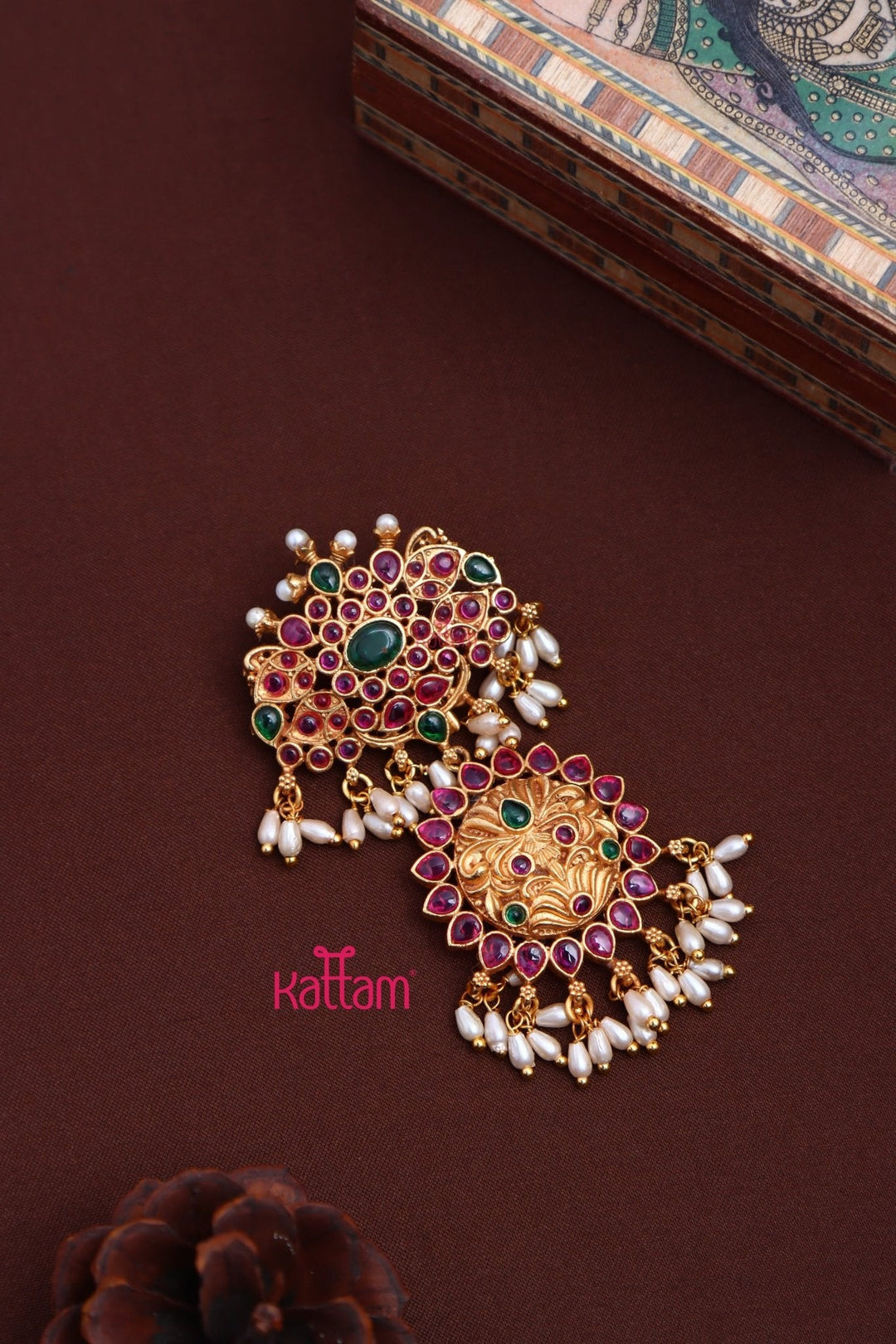 Matte Motif Pendant - JB076