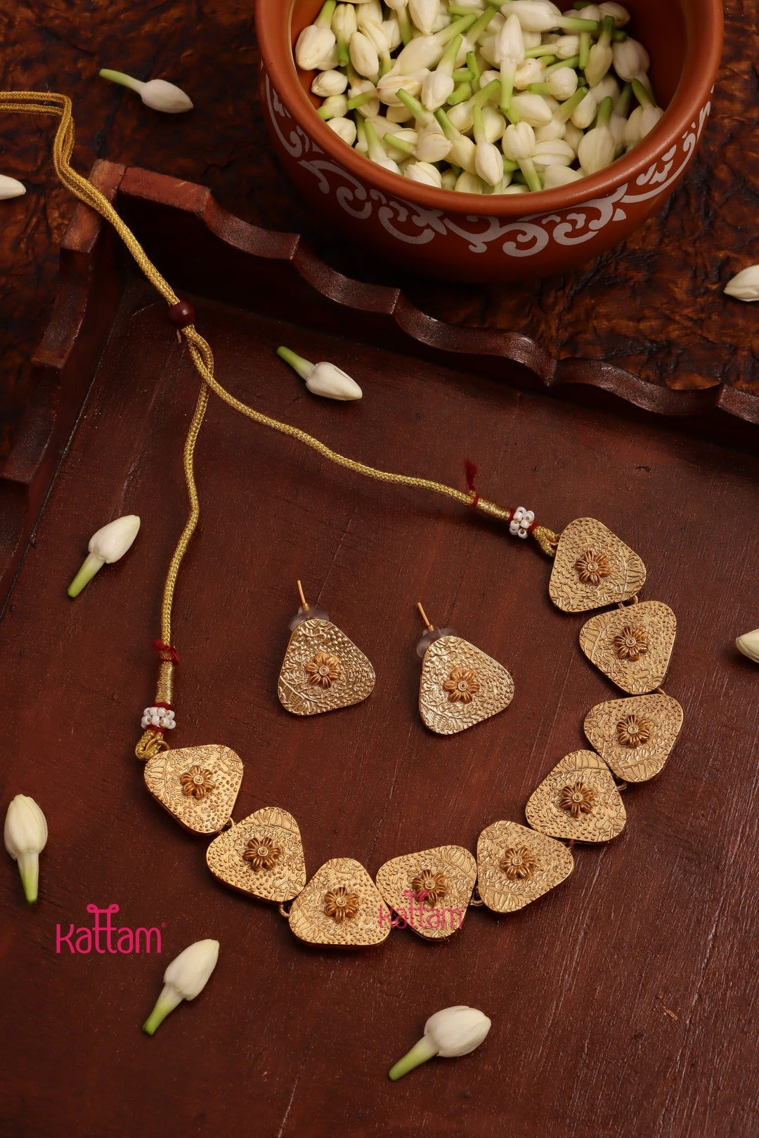 MatteGold Carved Floral Motif Set - N3685