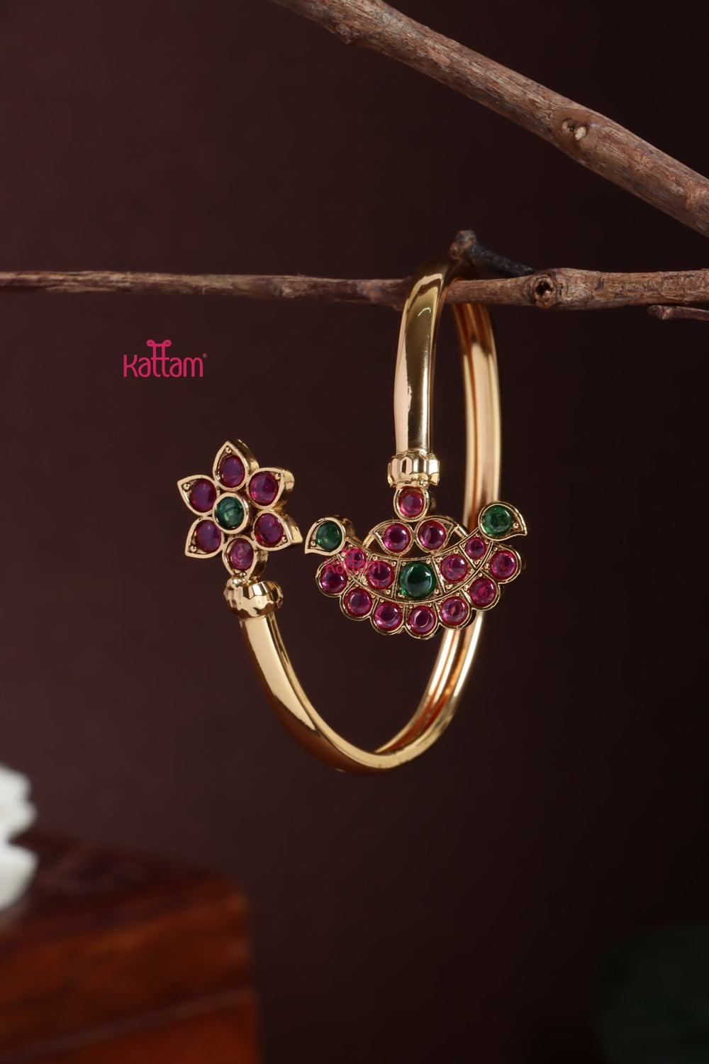 Mini Rubygreen Flower Kada - B626