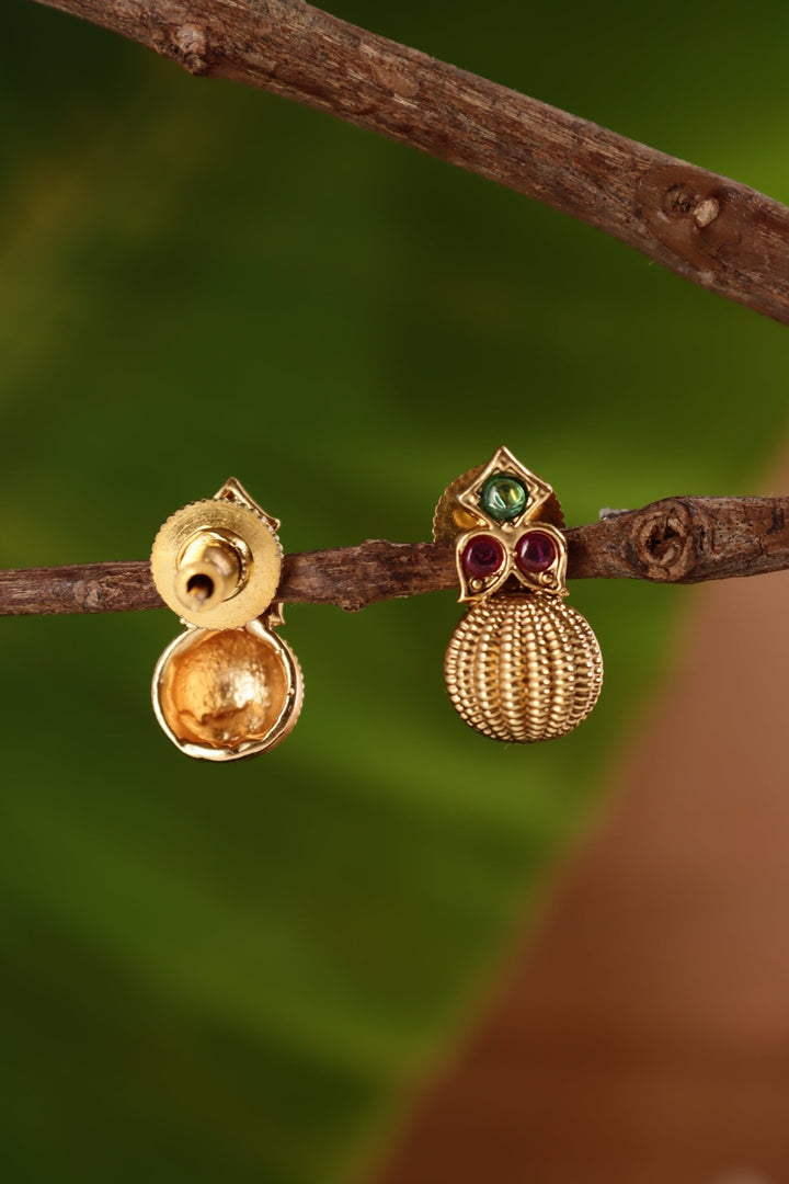 Motif Ball Earring - E1430