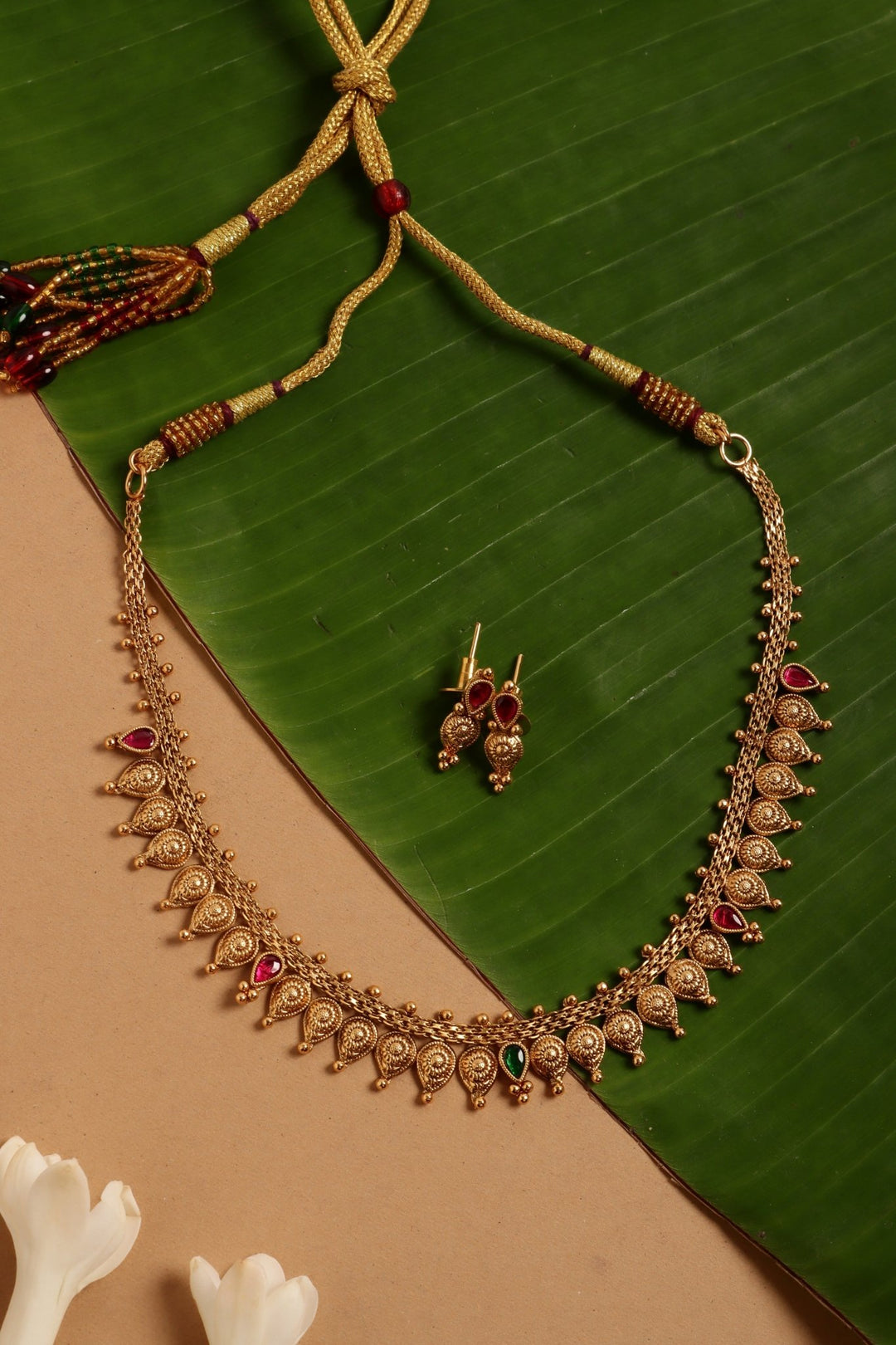 Mullai - Sunflower Choker - N4072