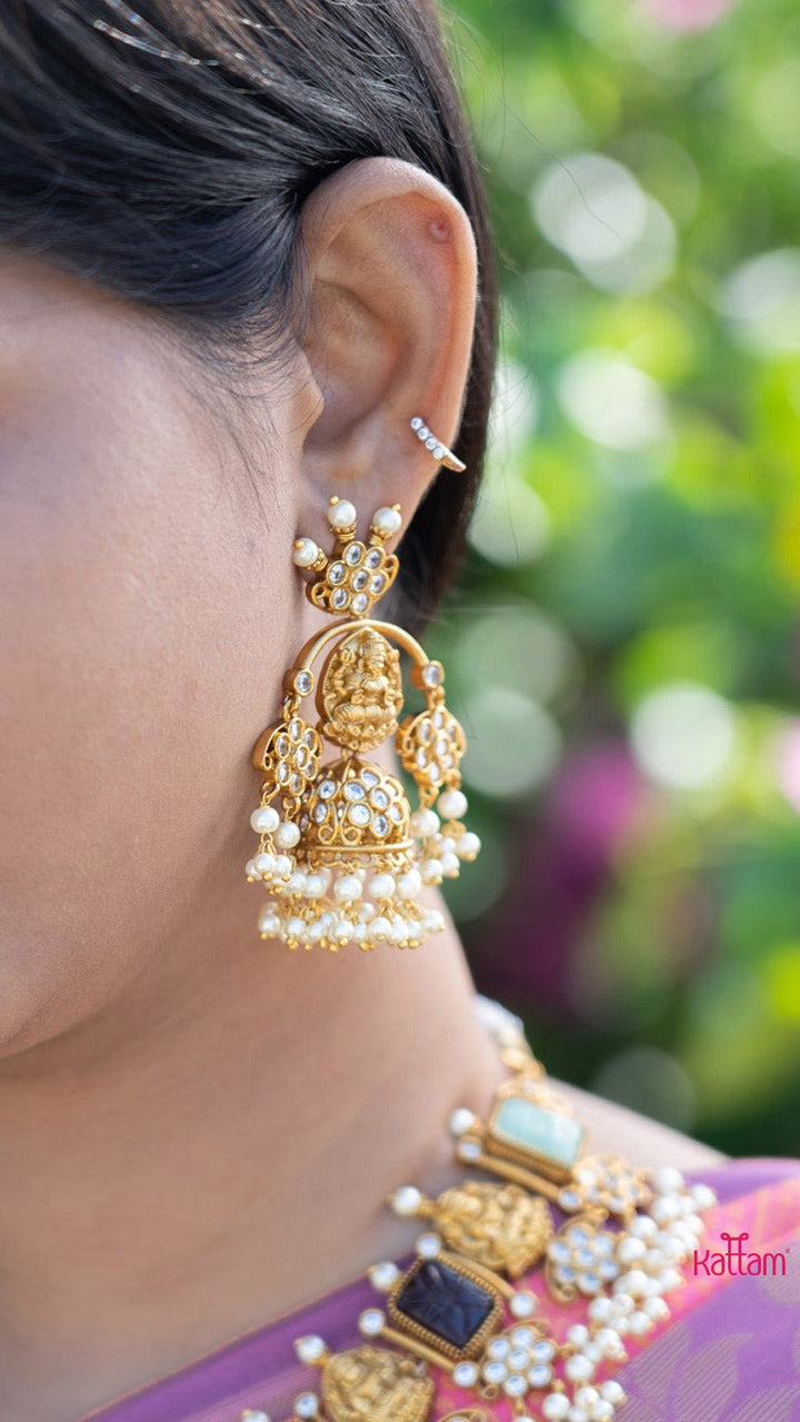 Navarathna Emerald Drop Bridal Choker - N1376