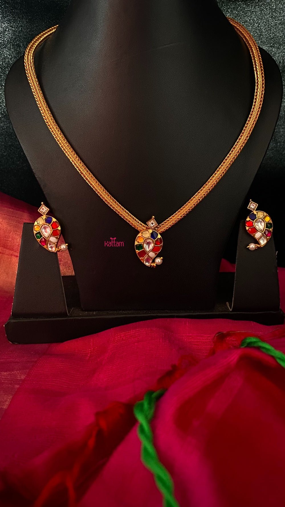 Navarathna Manga Pendant Chain - N886