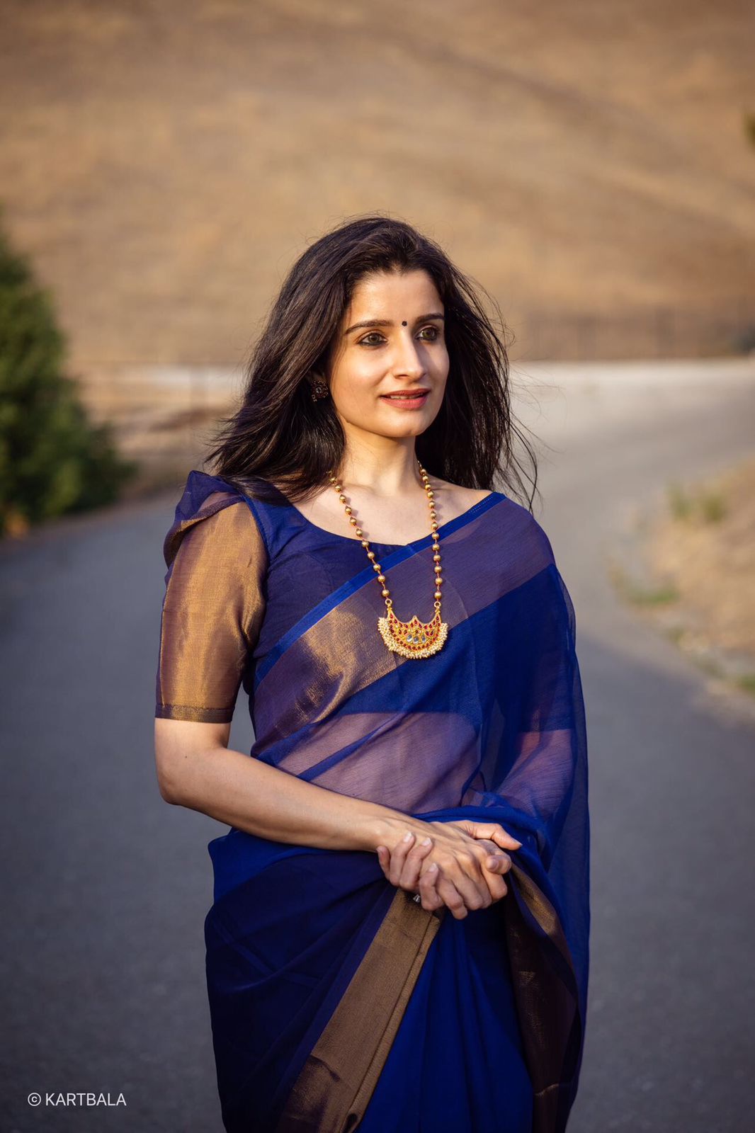 Nila - Half Moon Pendant Ball Necklace - N379