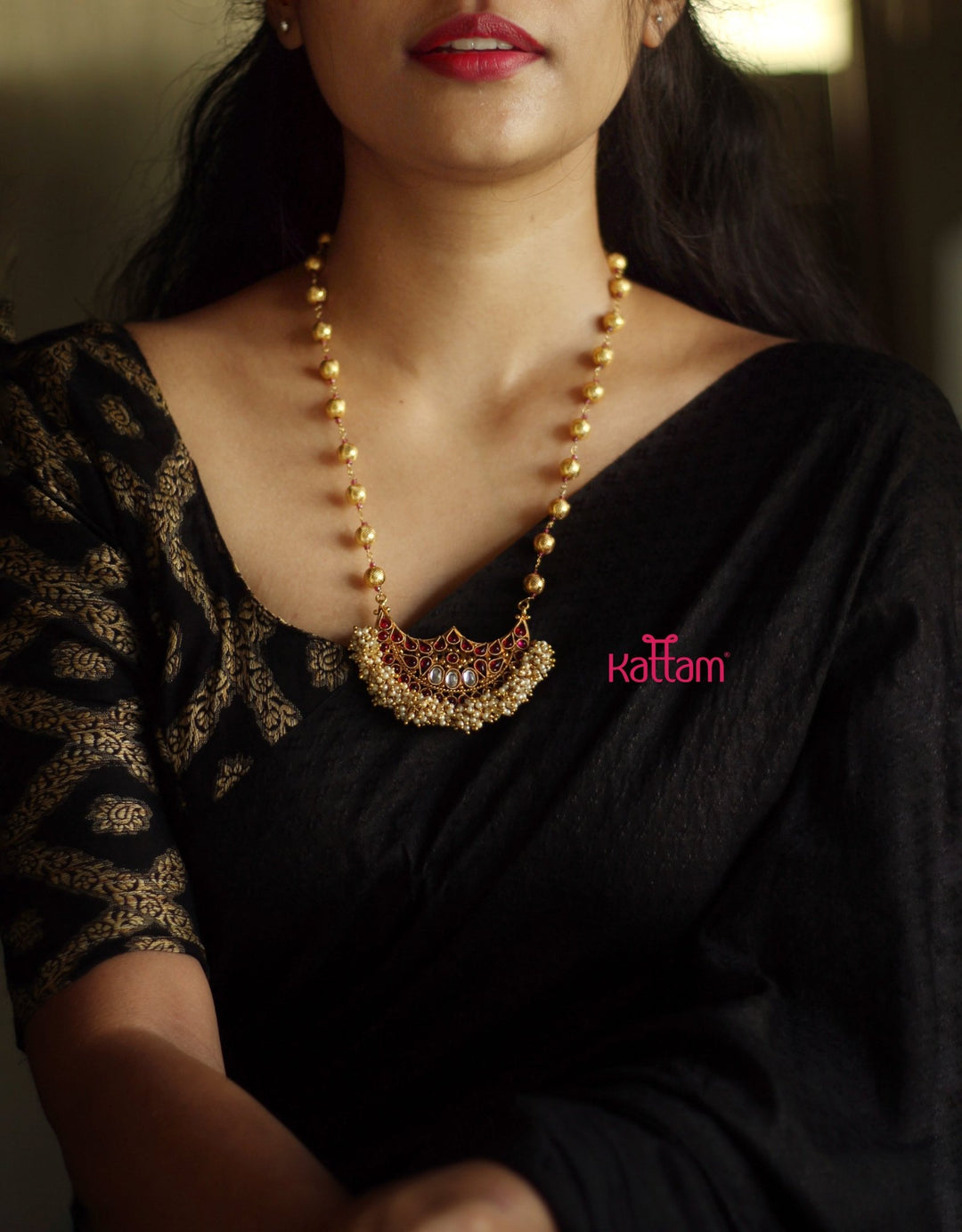 Nila - Half Moon Pendant Ball Necklace - N379