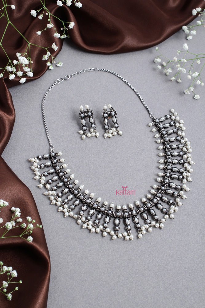 Oxidised Drop Pearl Choker - N2514