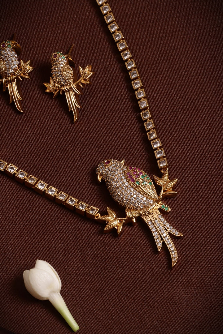Parrot Stone Choker - N5405