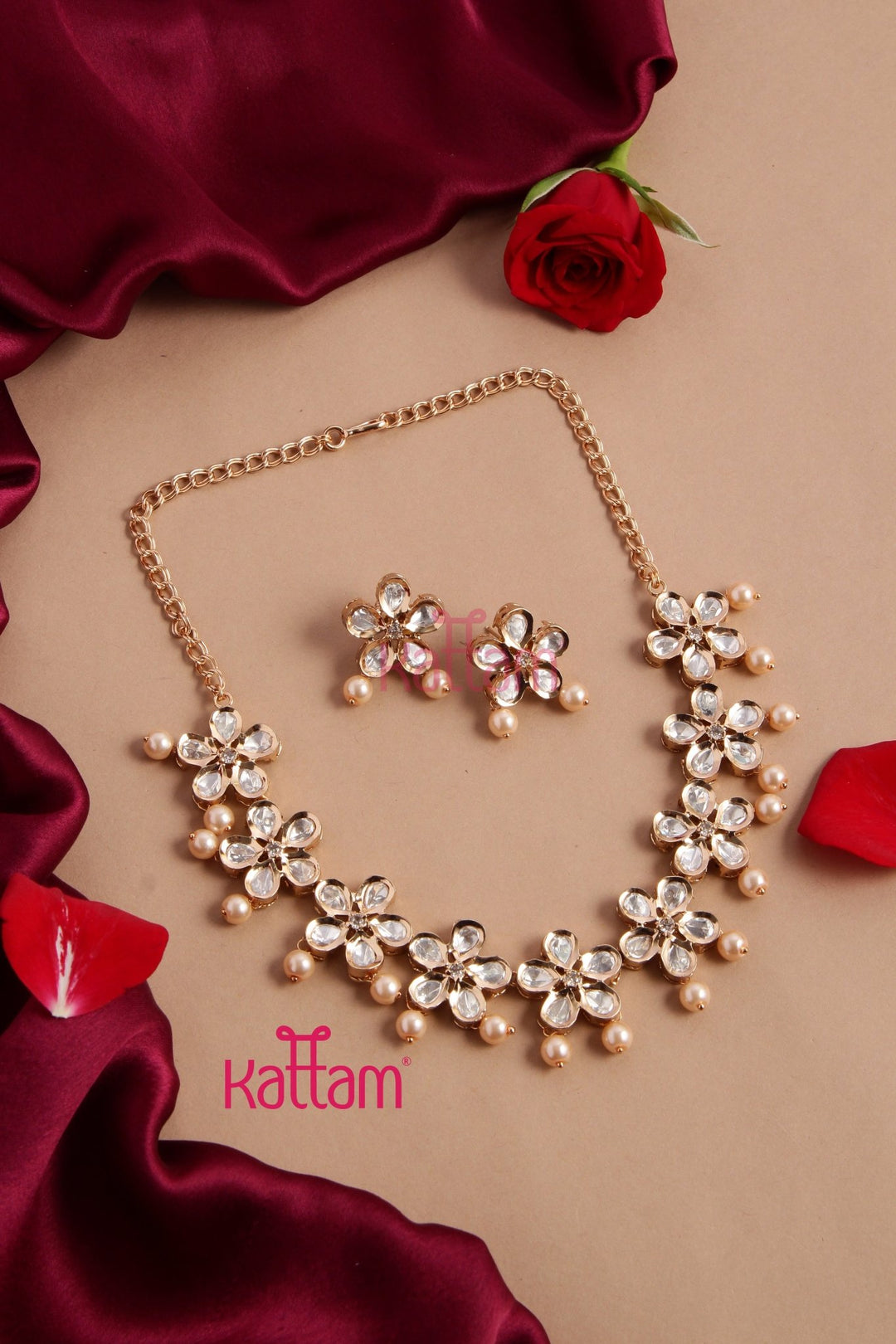 Partwear Foral White Choker - N2880