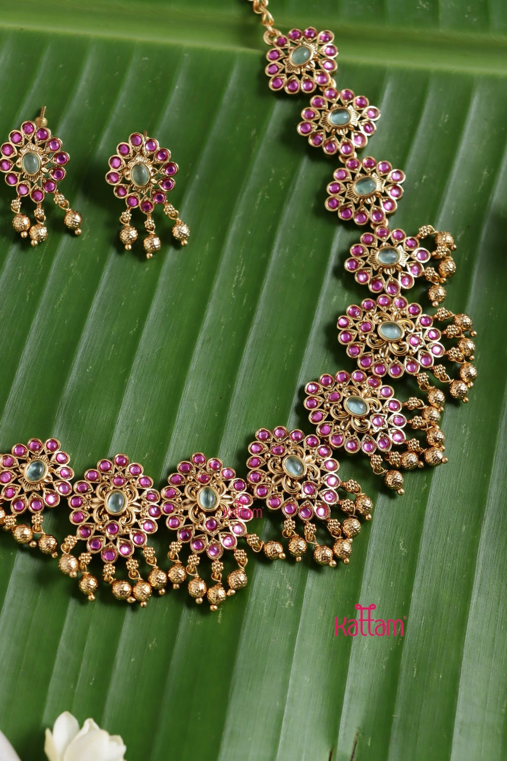 Pavi - Motif Pink & Pastelgreen Stone Choker - N3751