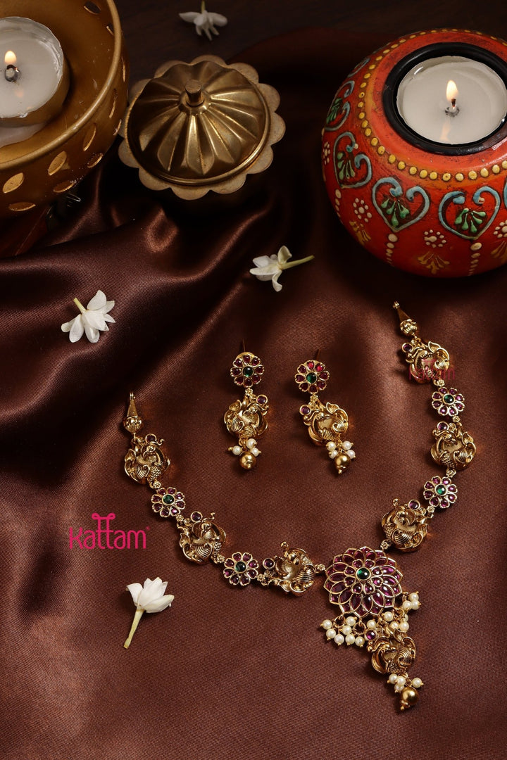 Peacock Kemp Poo Dollar Necklace - N3207