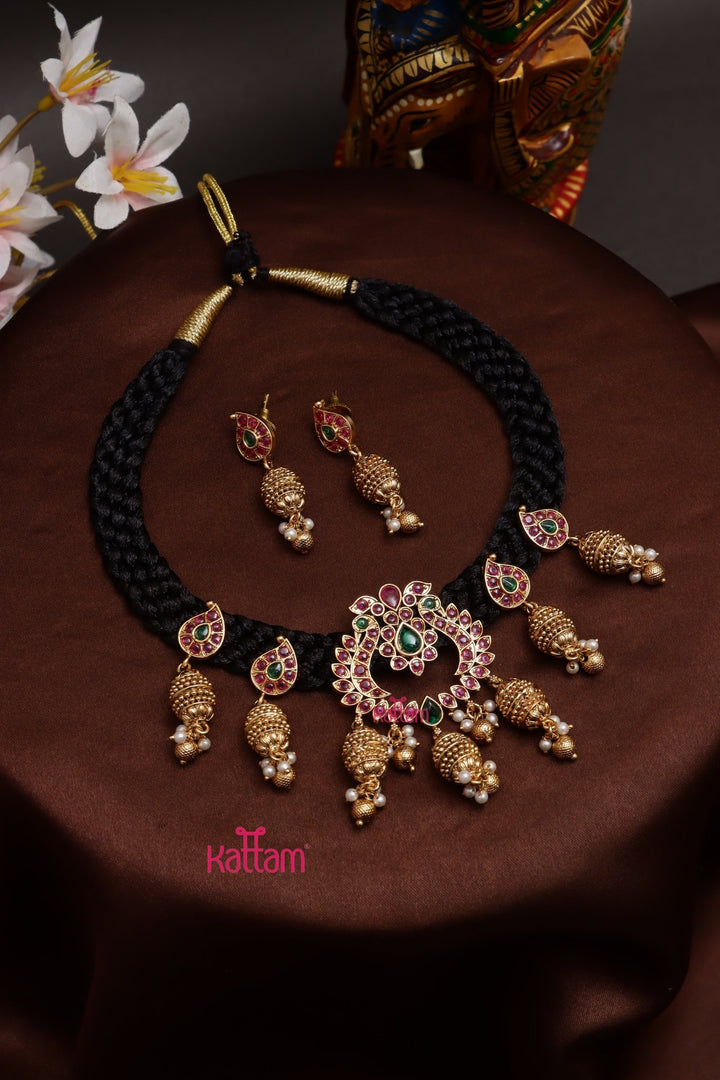 Peacock Paisley Drop Choker - N3768