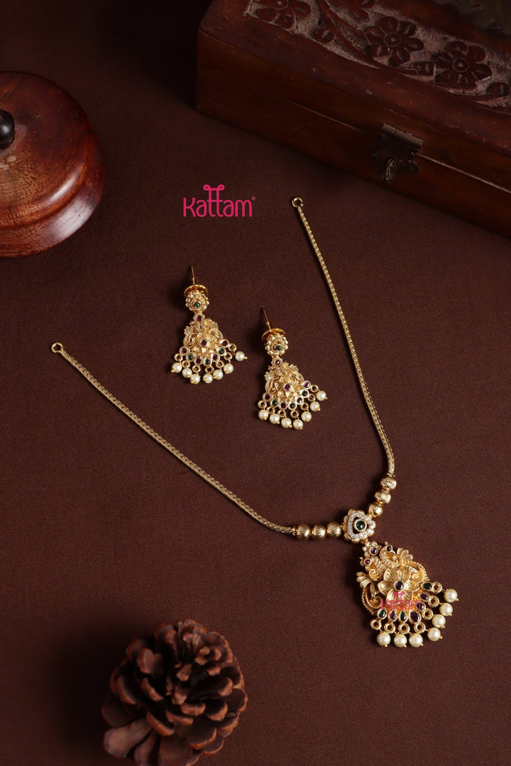 Peacock Pearl Attigai Choker - N4011