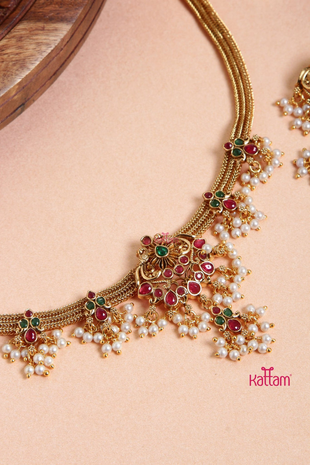 Peacock Pearl Choker - N3095