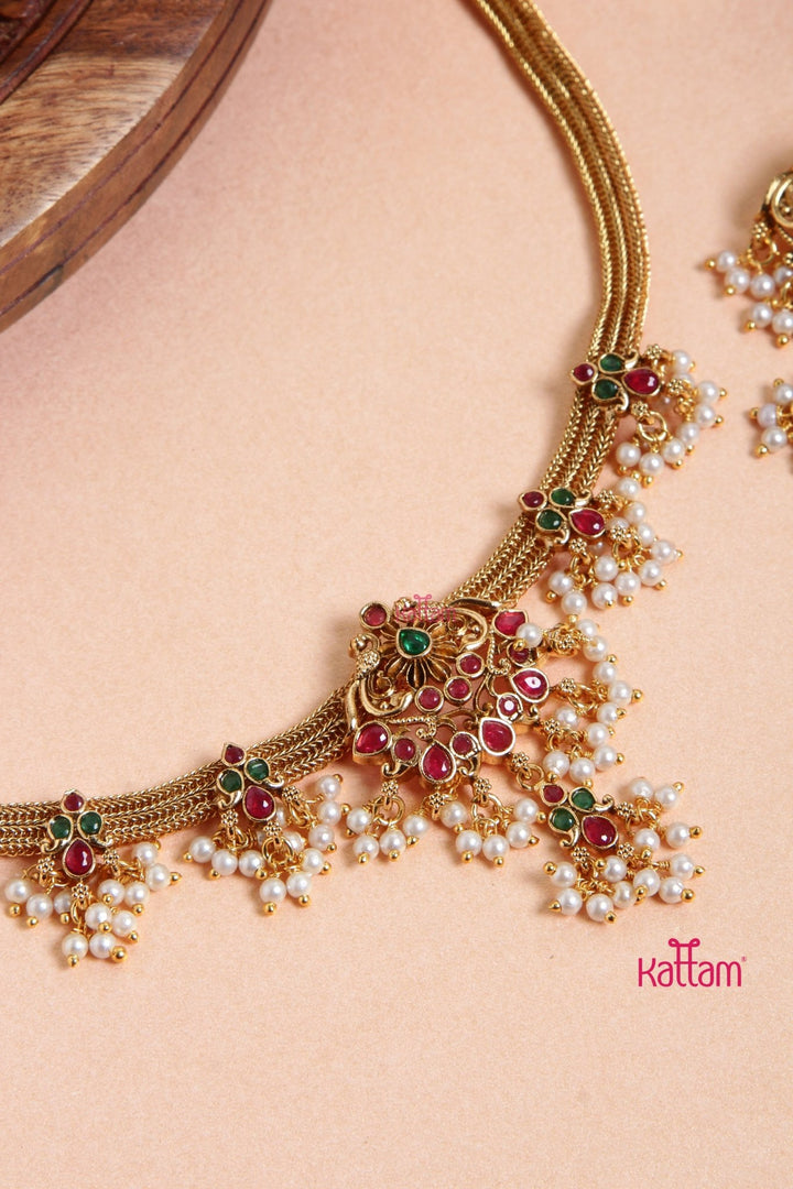 Peacock Pearl Choker - N3095