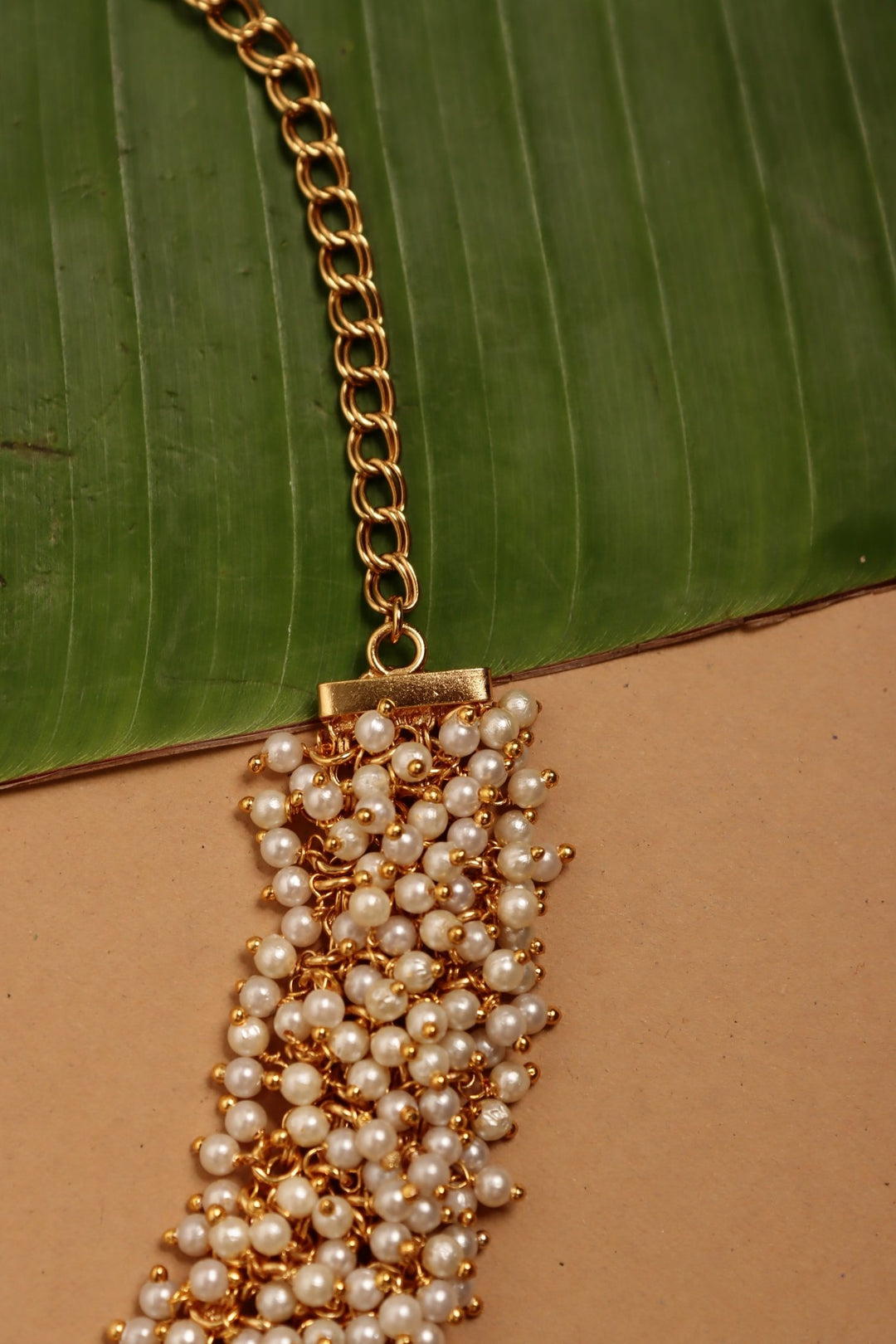 Pearl Cluster Choker - N4085