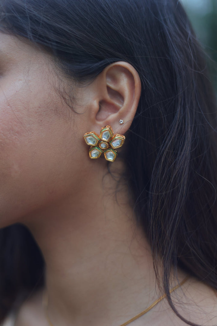 Premium Kundan White Poo Stud - E395