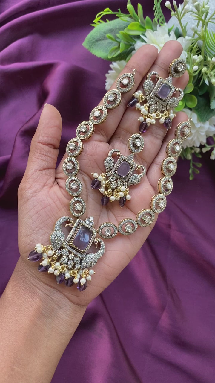 Hency - Victorian AD Purple Necklace