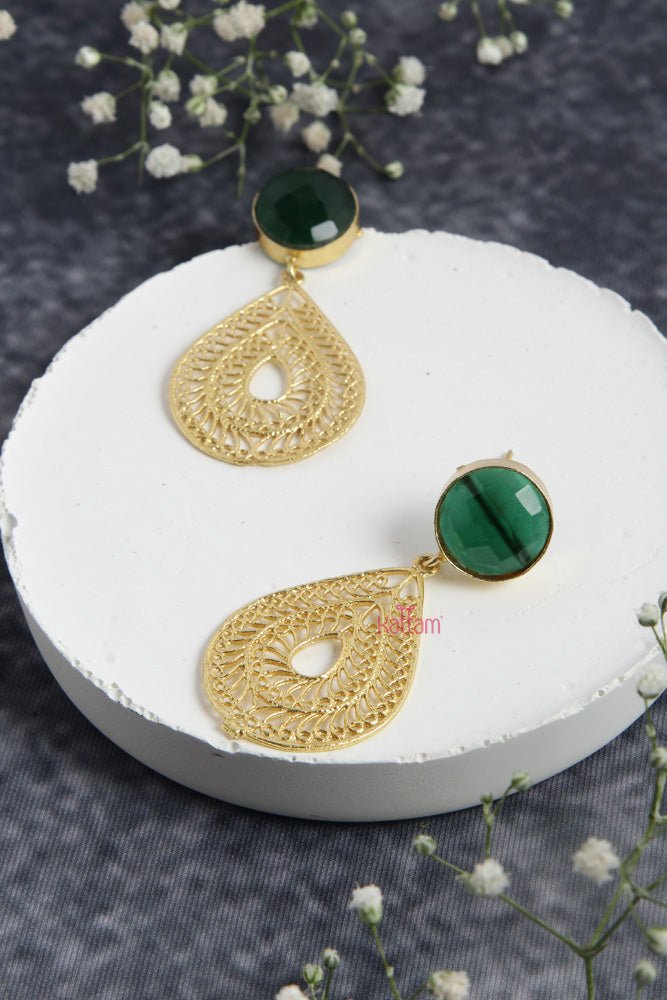 Quarts Stone Tilak Earring - E770