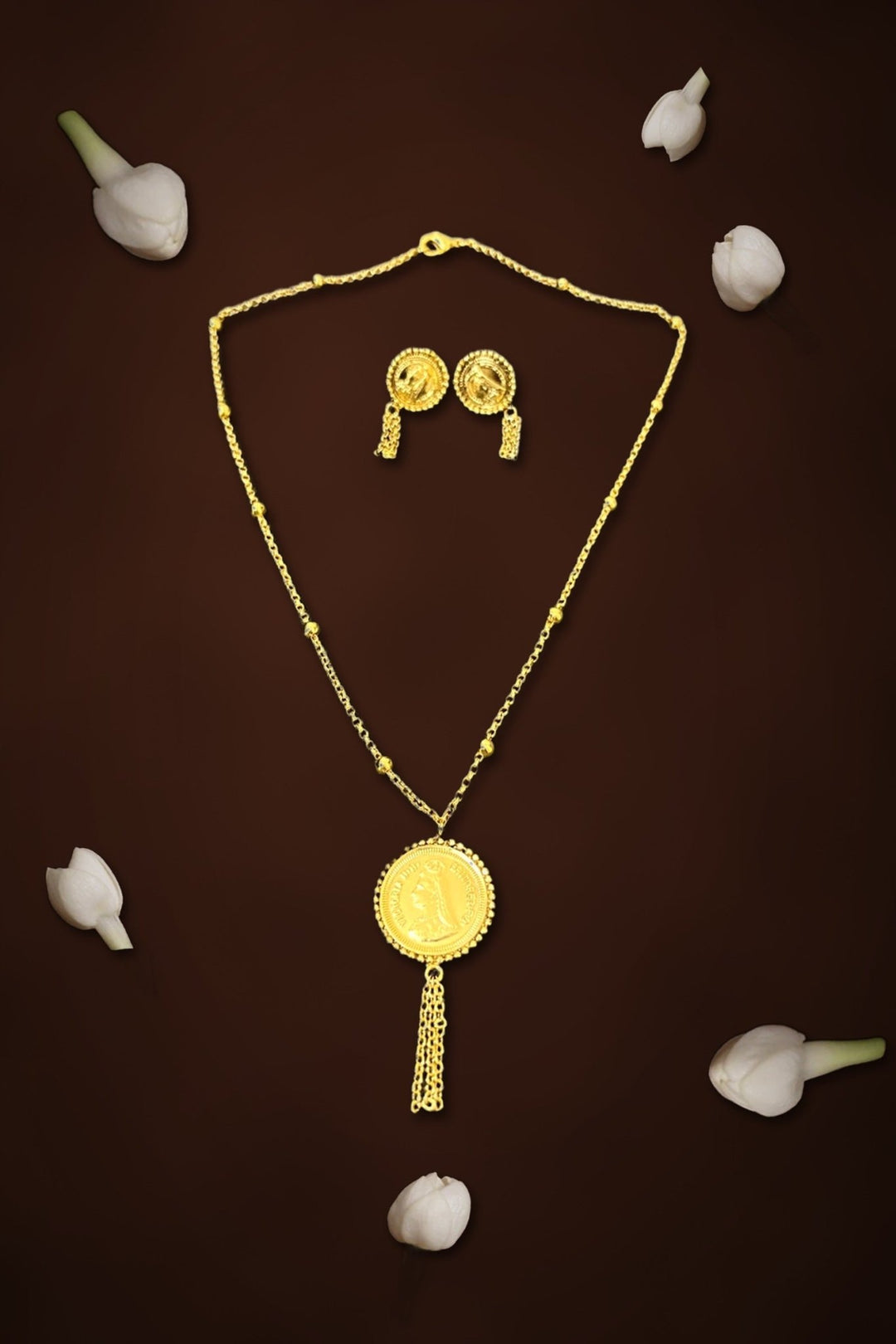 Queen Dollar Tassel Chain - SPN66