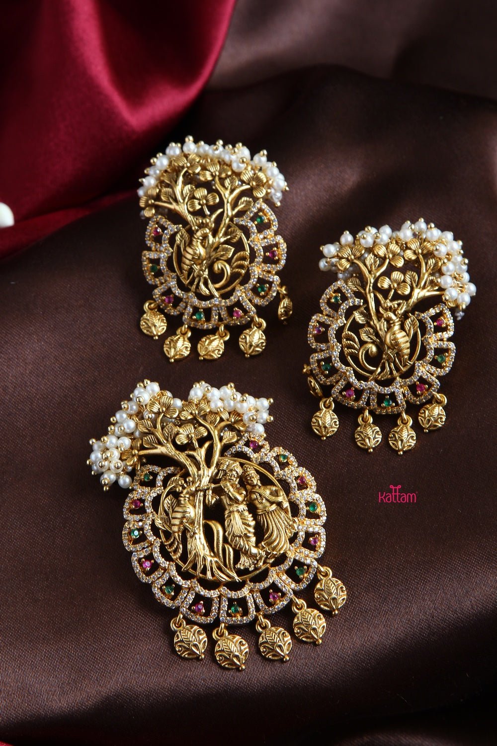 Radha Krishna Dollar Pendant with Earrings - P011