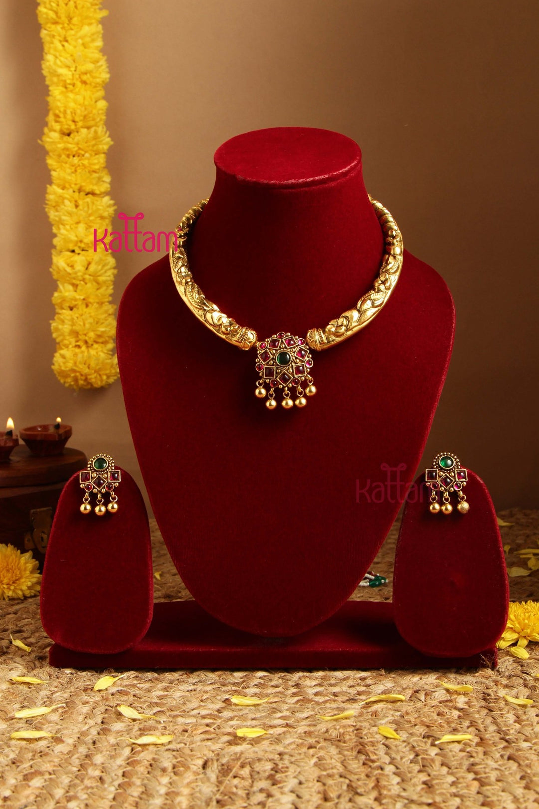 Raghavi Handcrafted Hasli Choker - Design 2 - N2891