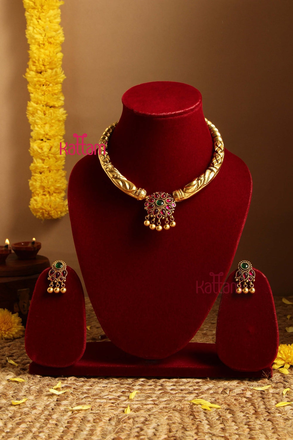 Raghavi Handcrafted Hasli Choker - Design 3 - N2892