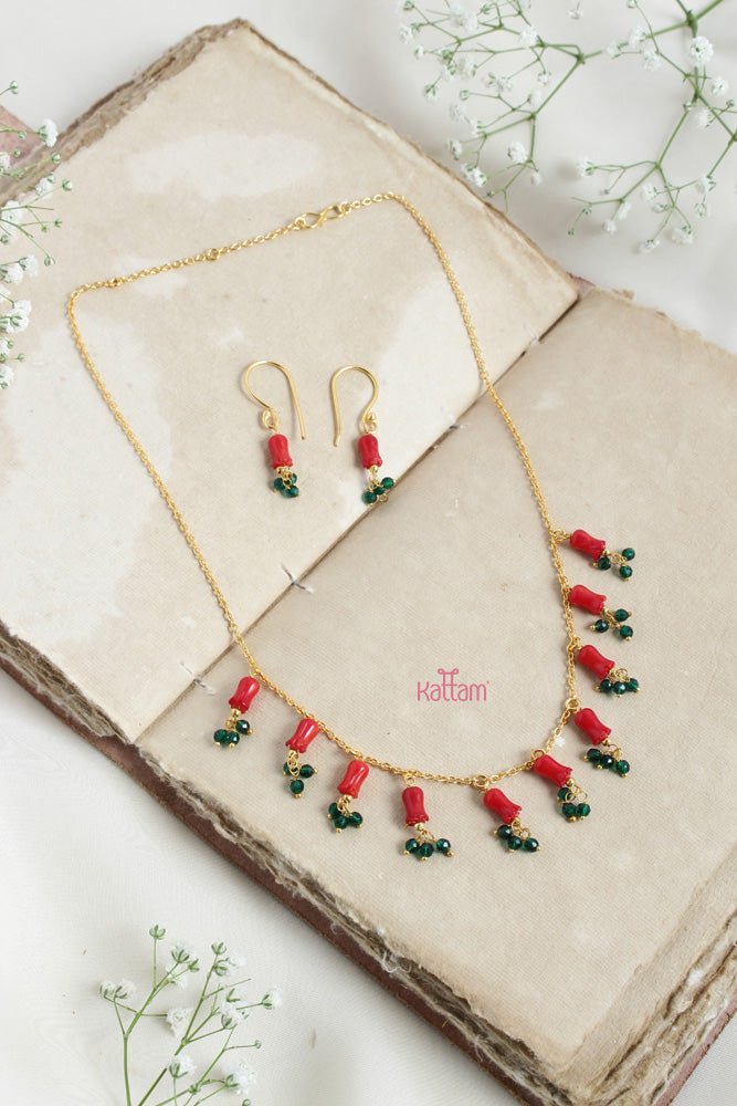 Red Green Beaded Chain - N2446