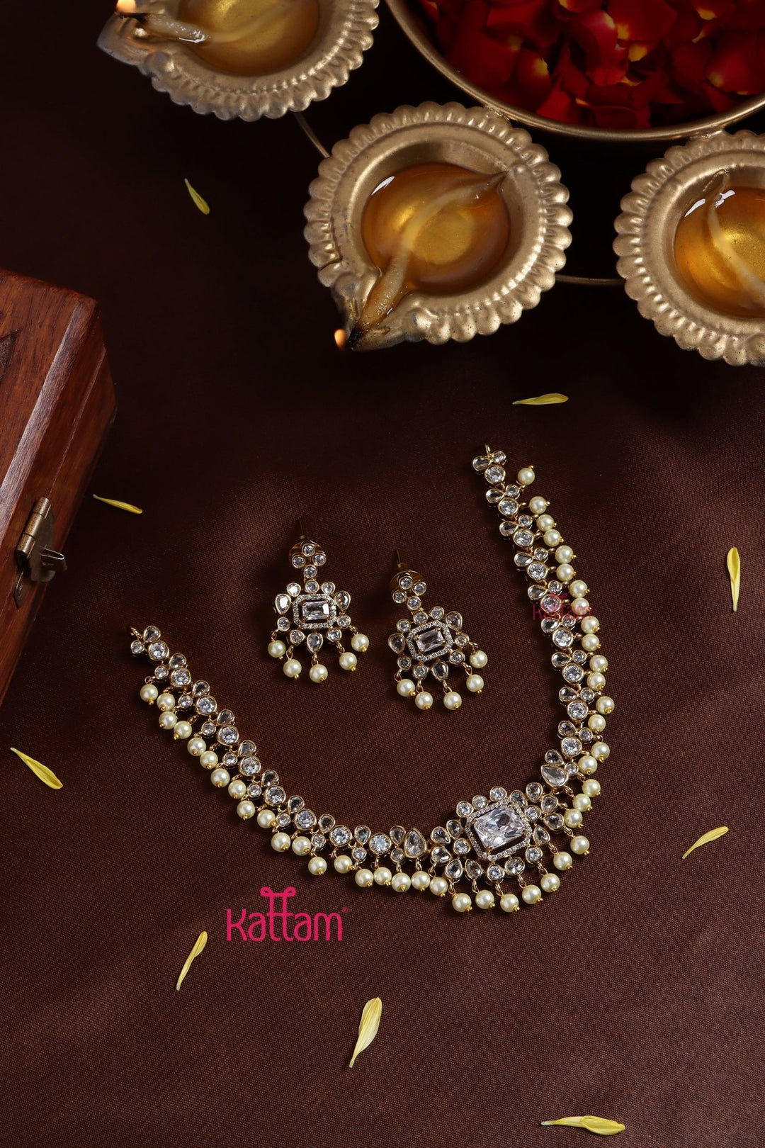Riya - White Stone Choker - N3248