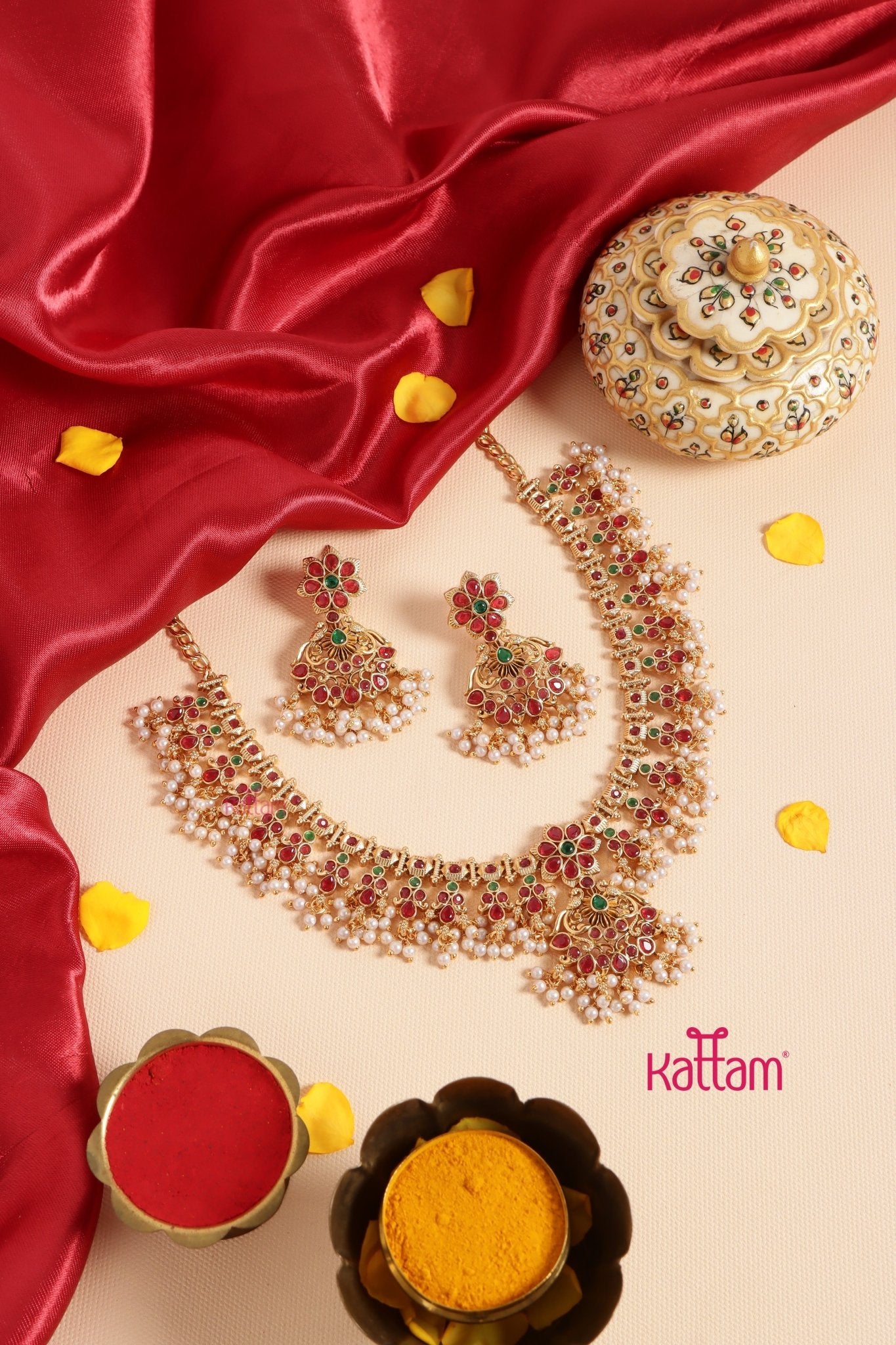 Roopa - Matte Rubygreen Flower Choker - Kattam