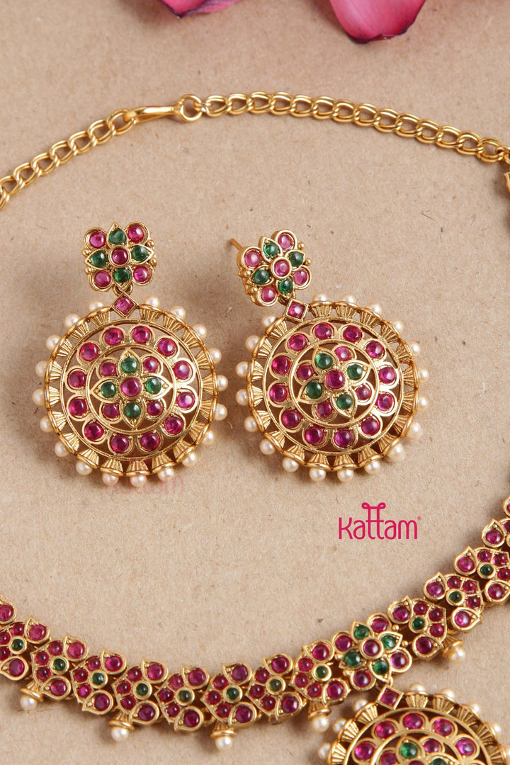 Round Pattern Kemp Bharatham Choker - N2779