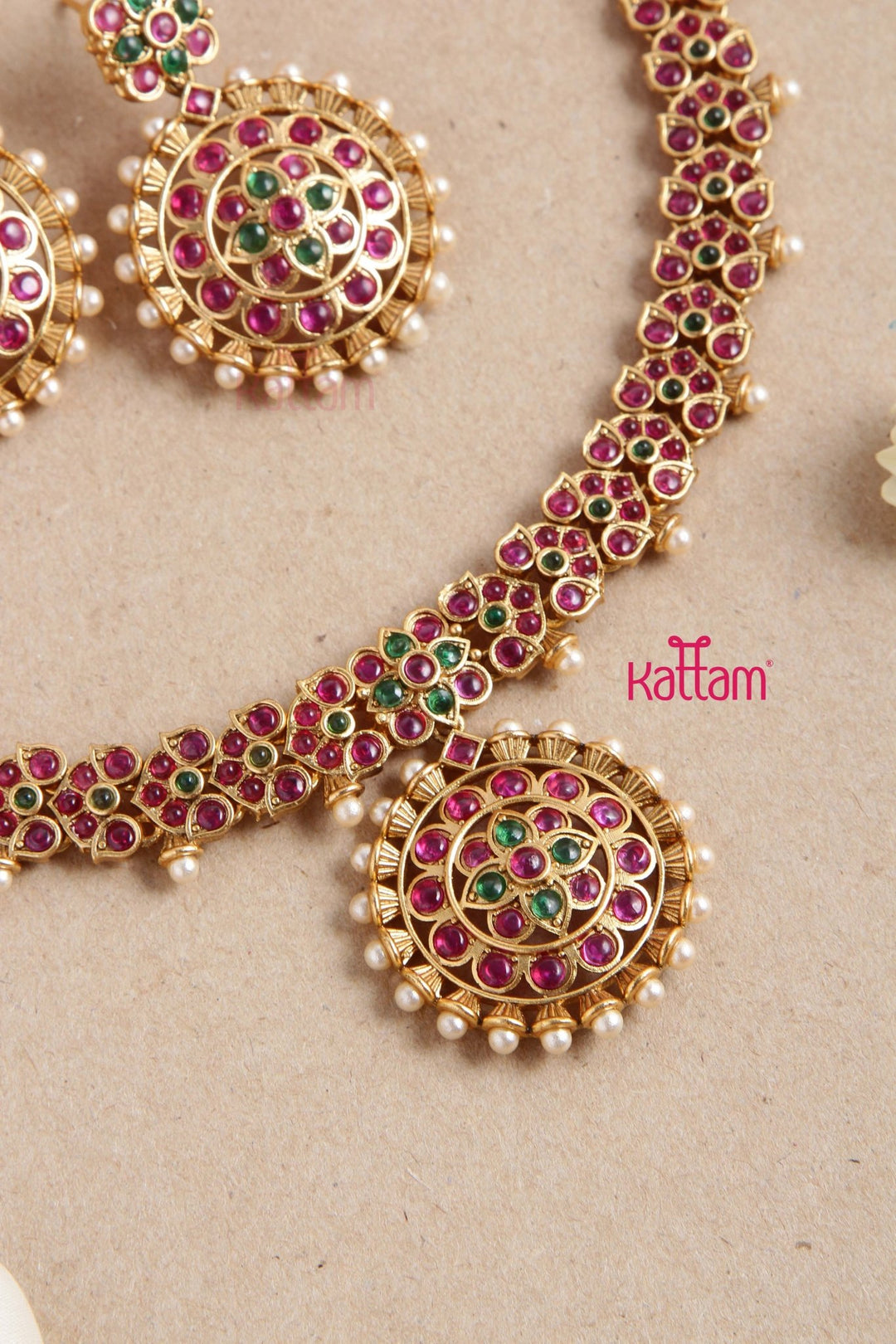 Round Pattern Kemp Bharatham Choker - N2779