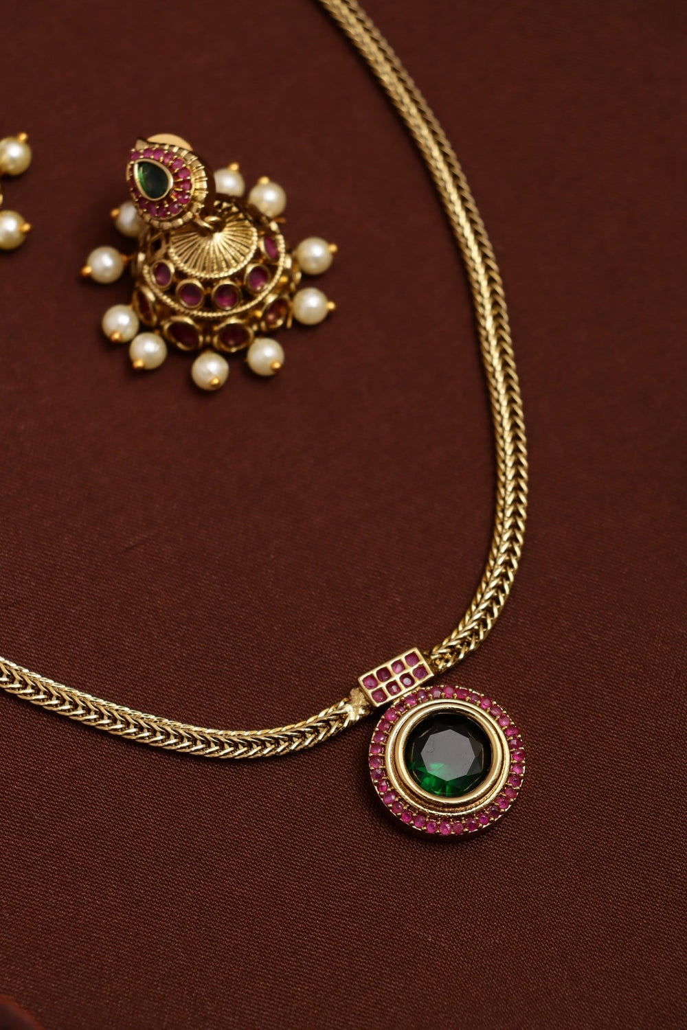 Round Pendant Attigai Set - N3741