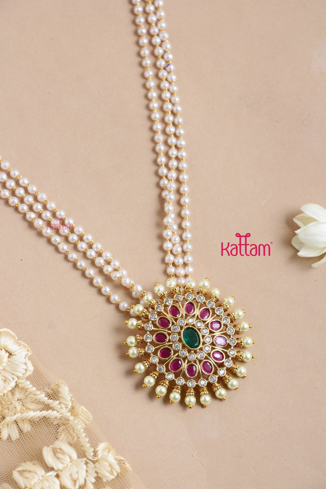 Round Pendant Pearl Mala - N3284